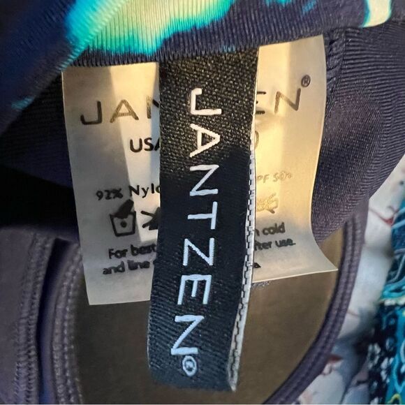 Jantzen Bleach Tie Dye Print Racerback Bathing Suit with Liw Back - Picture 10 of 11